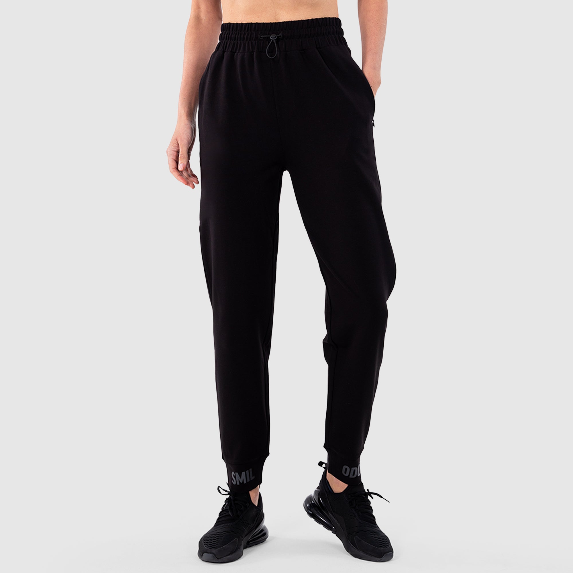 Joggers <tc>M</tc>arley