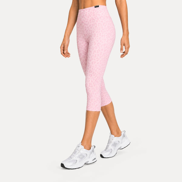 LEO Capri Leggings Velvara