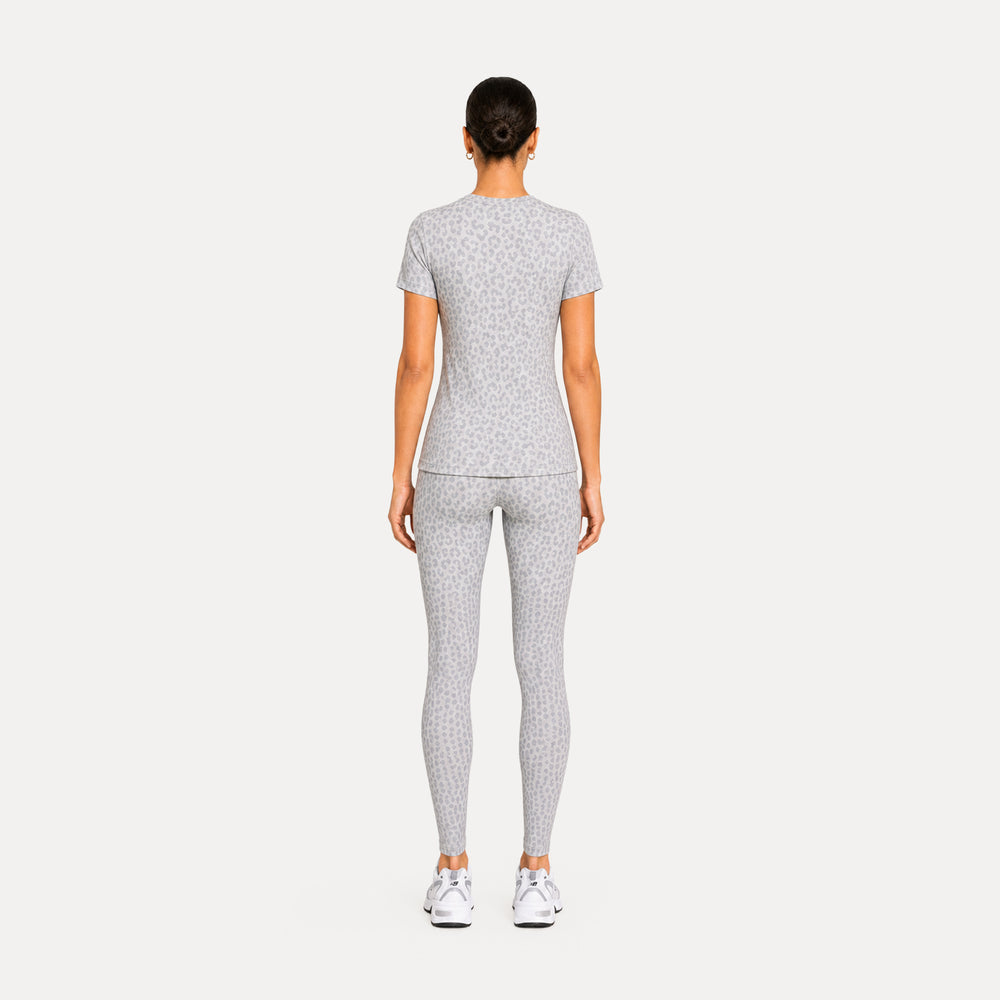 LEO T-Shirt Velvara
